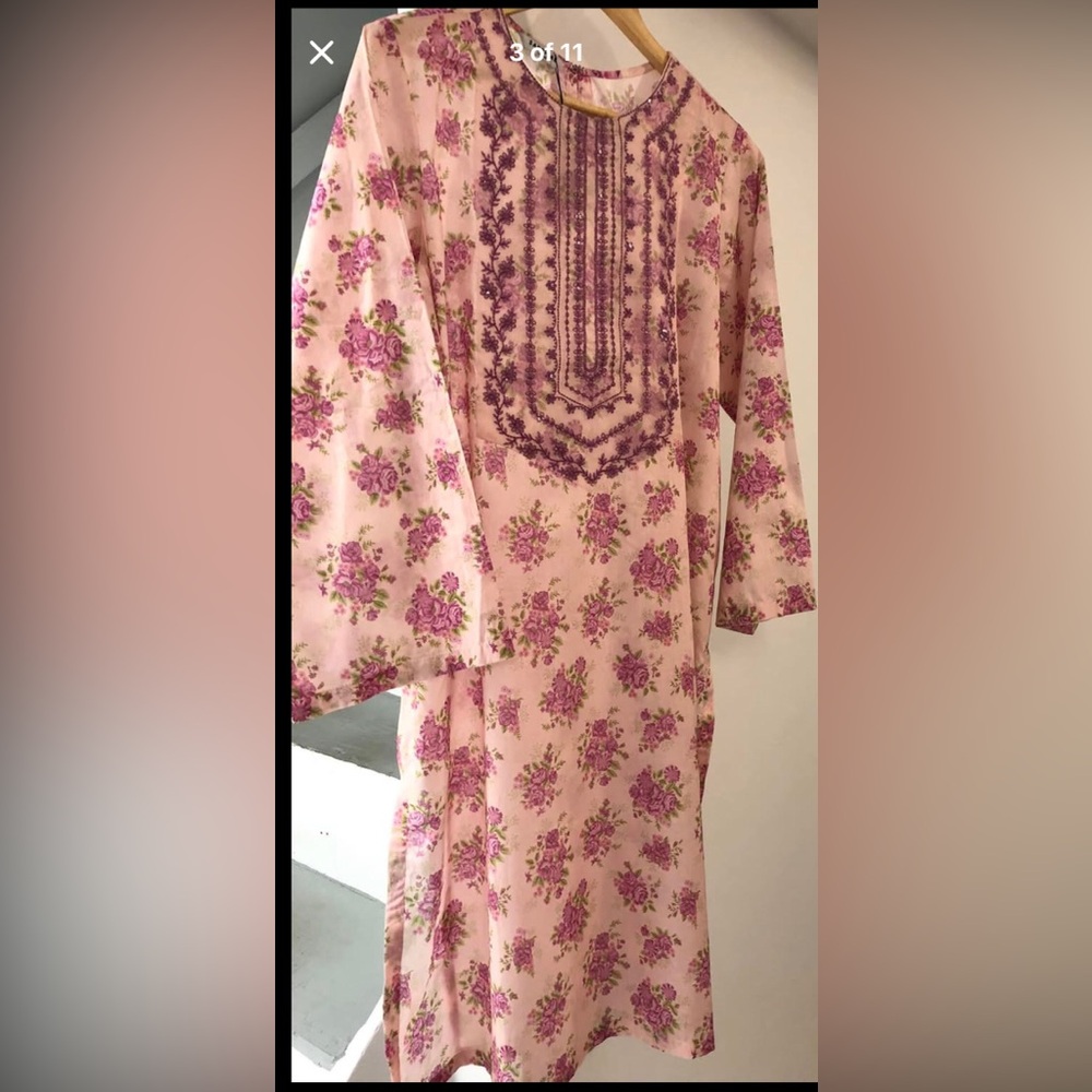 Pakistani Embroidered shirt long sleeves.Size large.